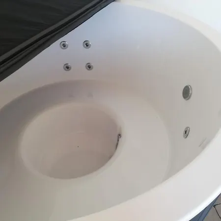 Vikendovy Domcek Libeth